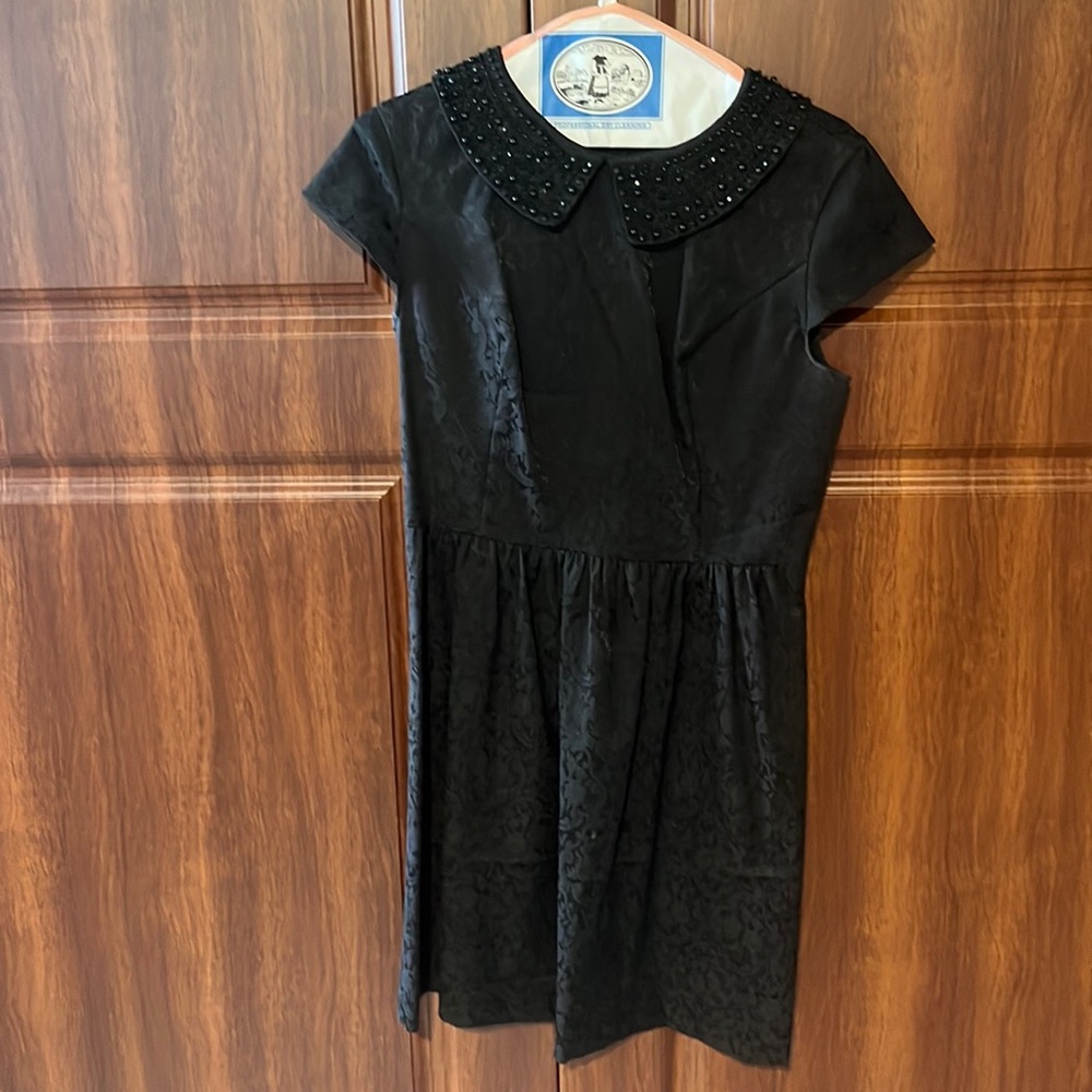 Kenzie Size Small black beaded/jacquard dress